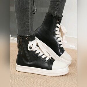 Women's High Top Flat Lace Up British Style Ankle Boots Sneakers